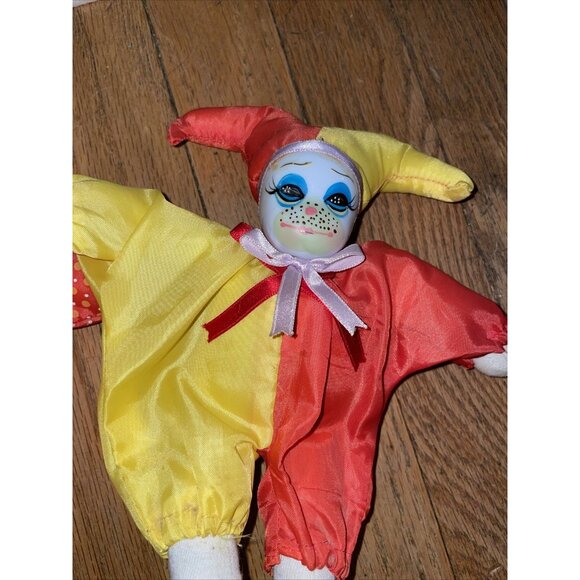 Vintage Lot Of 2 Court Jester Ornamental Hard Face with Ornate Fabric Headress - Picture 3 of 4